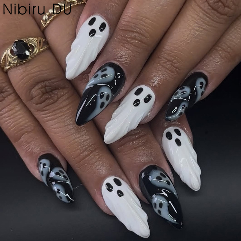 3D Printing Nails - 30個入り 2025年ハロウィン アーモンド型 怖い白黒ゴースト装着可能 3Dフェイクネイルアートパッチ 付け爪